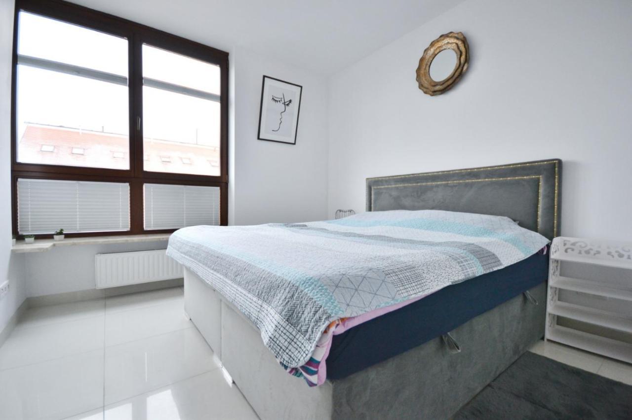 Apartament Kazimierza Wielkiego 5 Apartment Poznan Ngoại thất bức ảnh