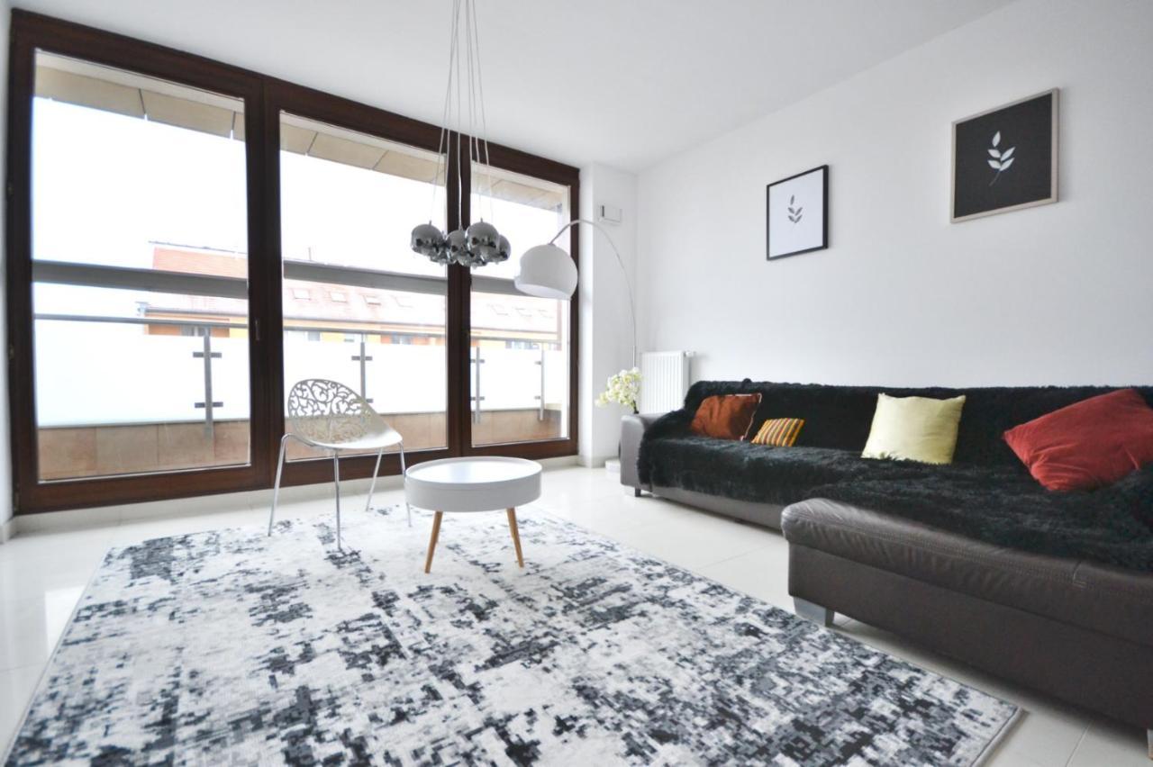 Apartament Kazimierza Wielkiego 5 Apartment Poznan Ngoại thất bức ảnh